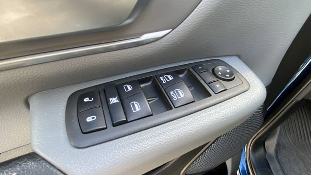 Used 2022 RAM 1500 Big Horn AWD/4WD image 17