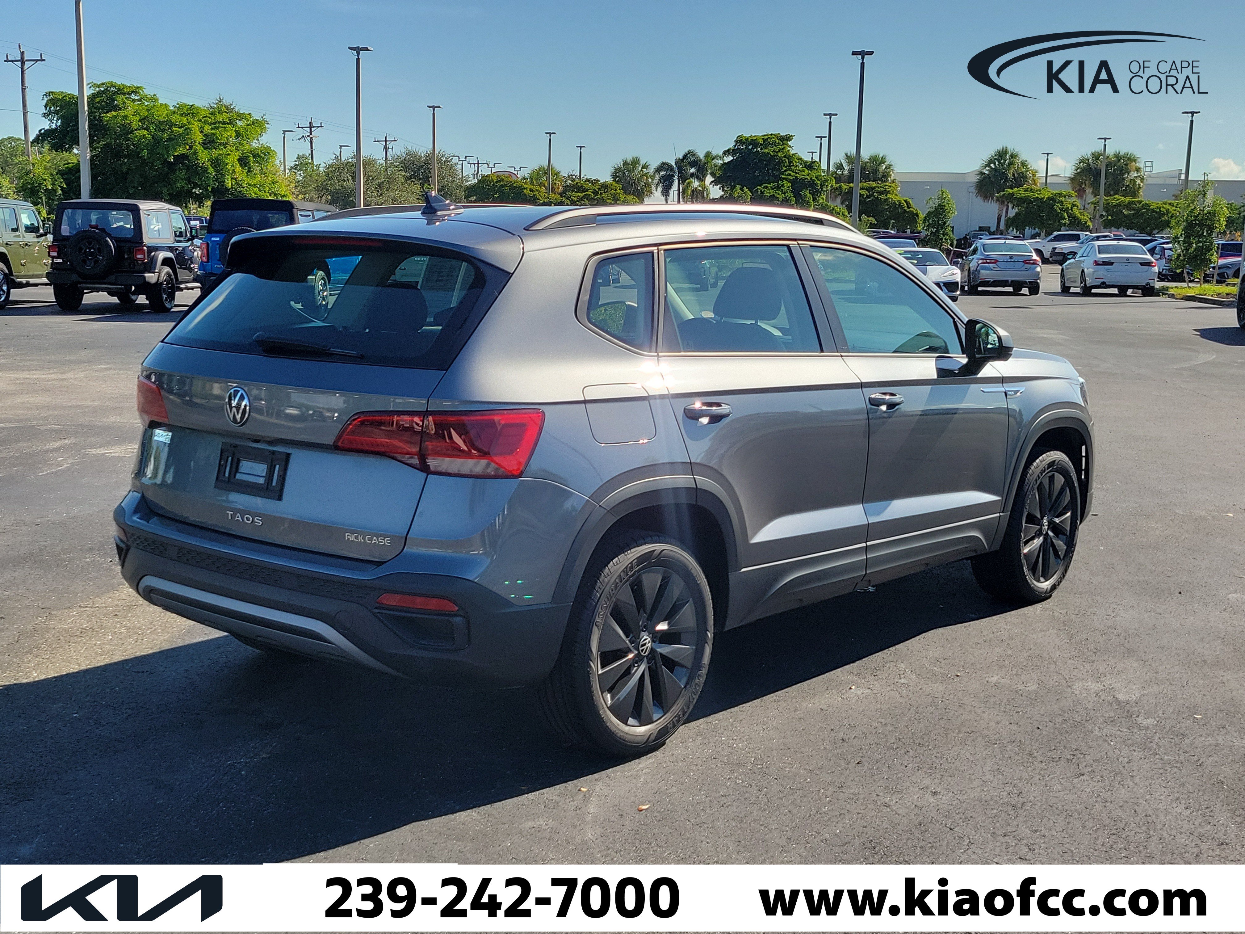 Used 2023 Volkswagen Taos S FWD image 6