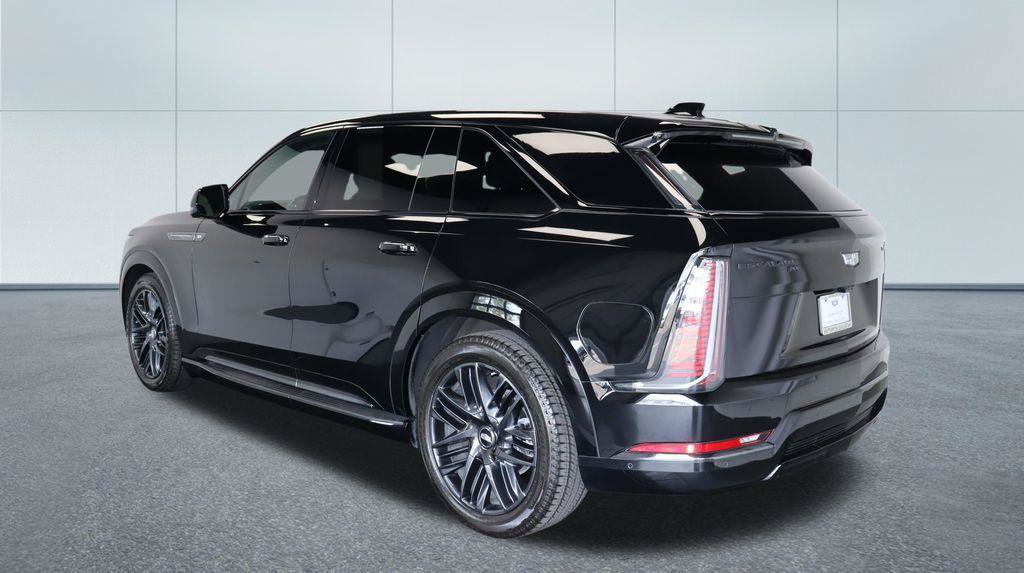 Certified 2025 Cadillac Escalade IQ Sport 2 w/ LPO, ONYX Package AWD/4WD image 4