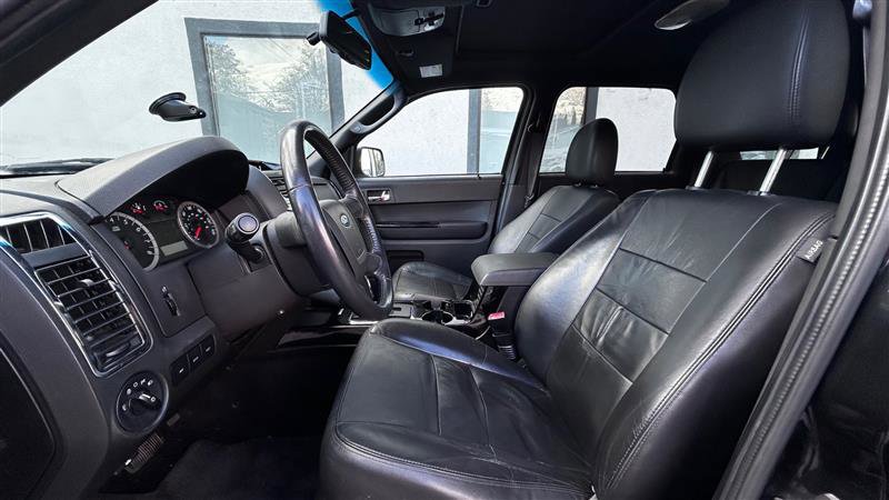 Used 2011 Ford Escape Limited w/ 301A Rapid Spec Order Code image 11