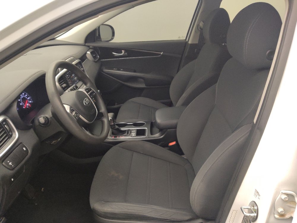 Used 2020 Kia Sorento L FWD image 17
