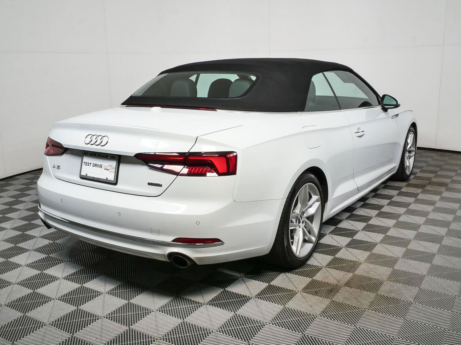 Used 2019 Audi A5 2.0T Premium Plus w/ Premium Plus AWD/4WD image 3