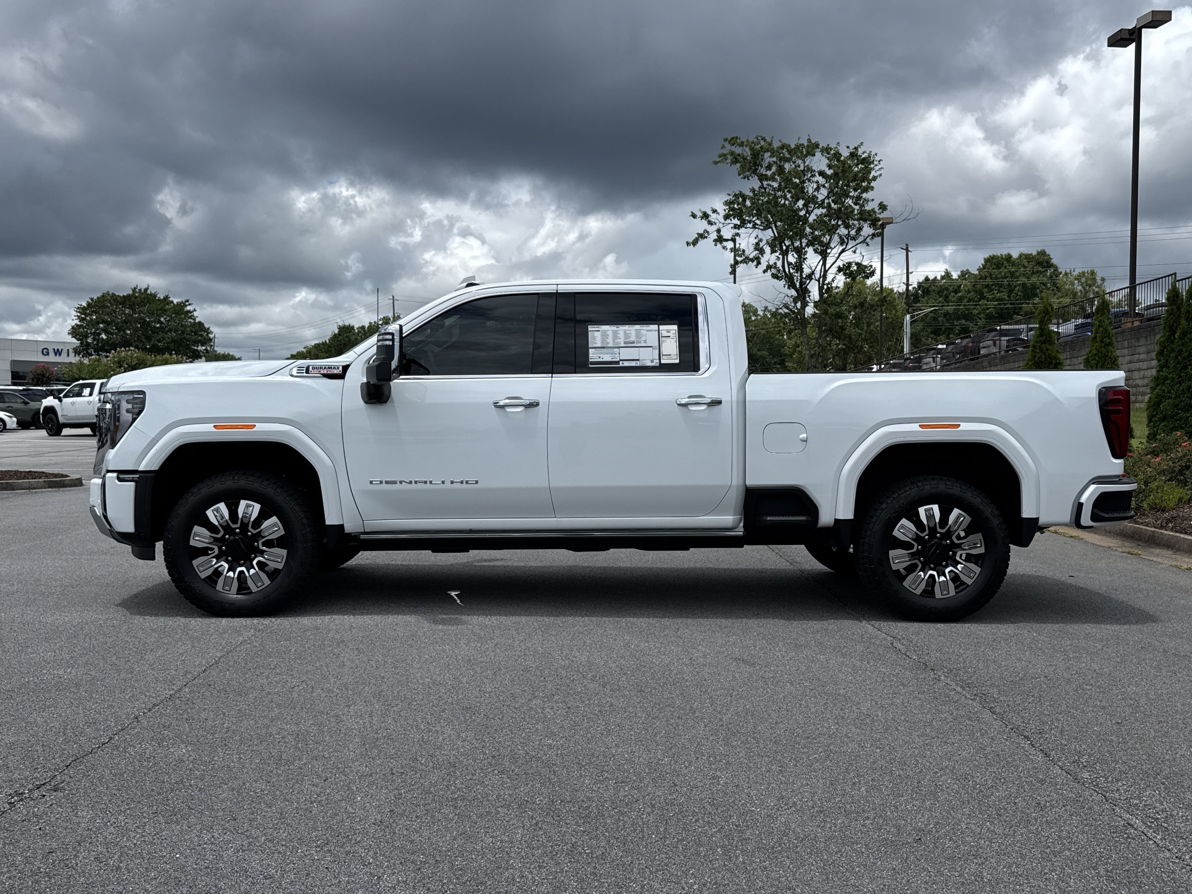 New 2026 GMC Sierra 2500 Denali w/ Denali Reserve Package AWD/4WD image 7