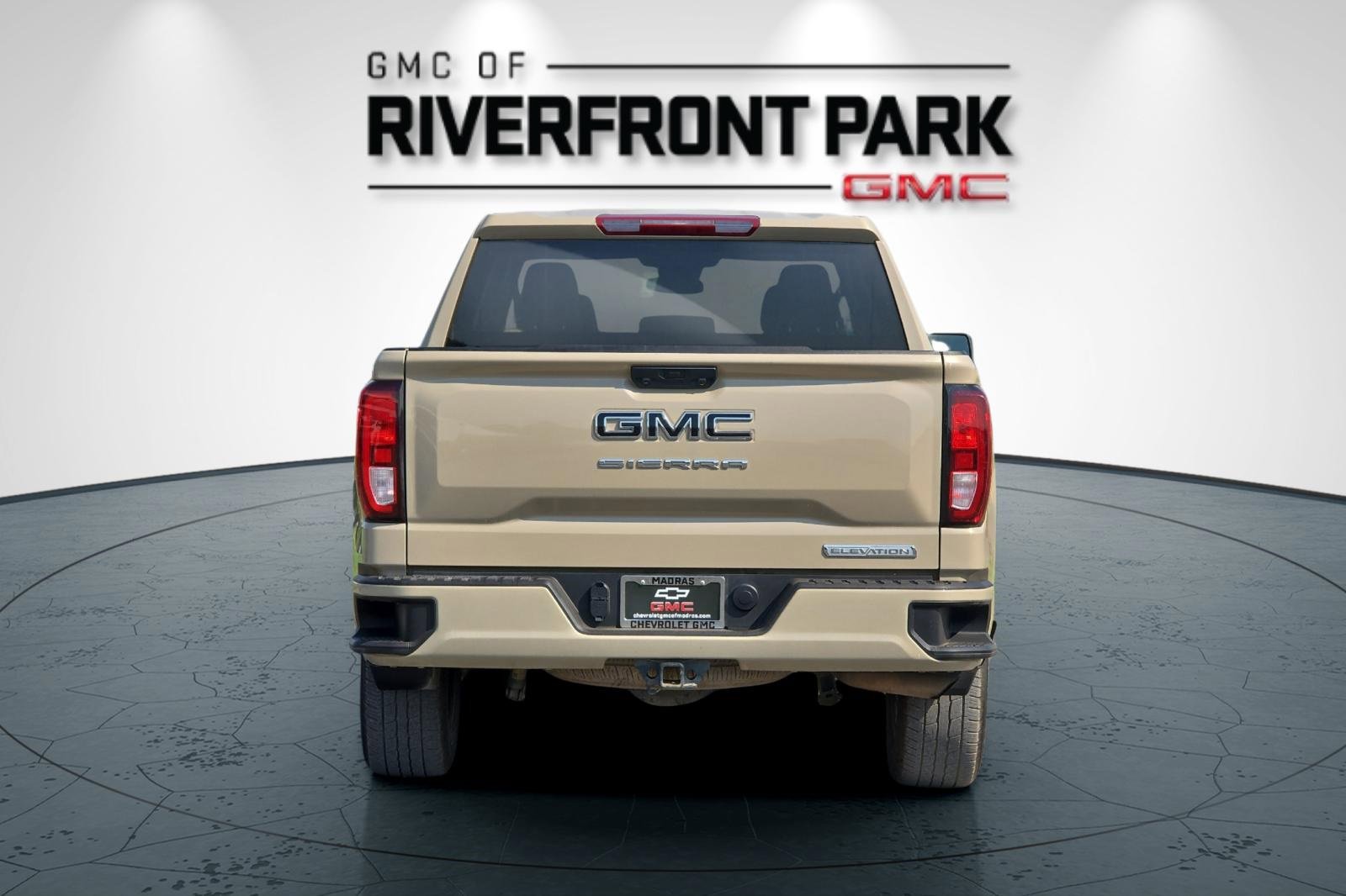 Used 2023 GMC Sierra 1500 Elevation image 4