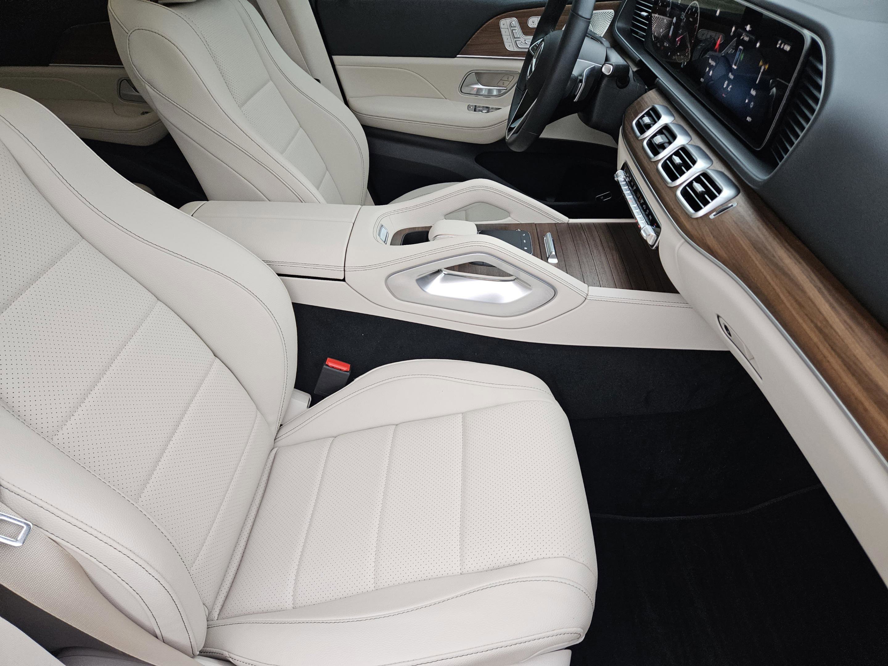 Certified 2026 Mercedes-Benz GLE 450 4MATIC image 6