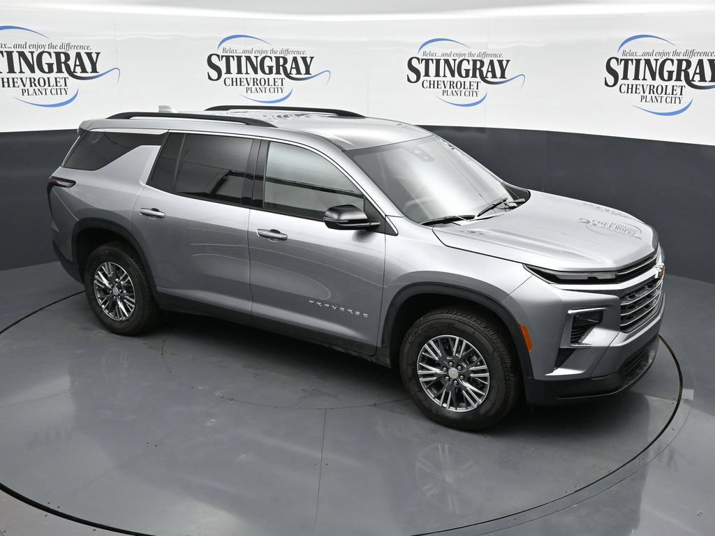 Used 2026 Chevrolet Traverse LT AWD/4WD image 18