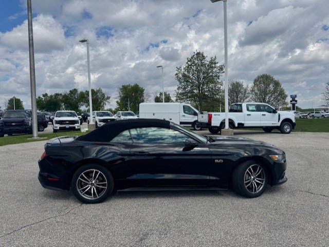 Used 2017 Ford Mustang GT Premium RWD image 10