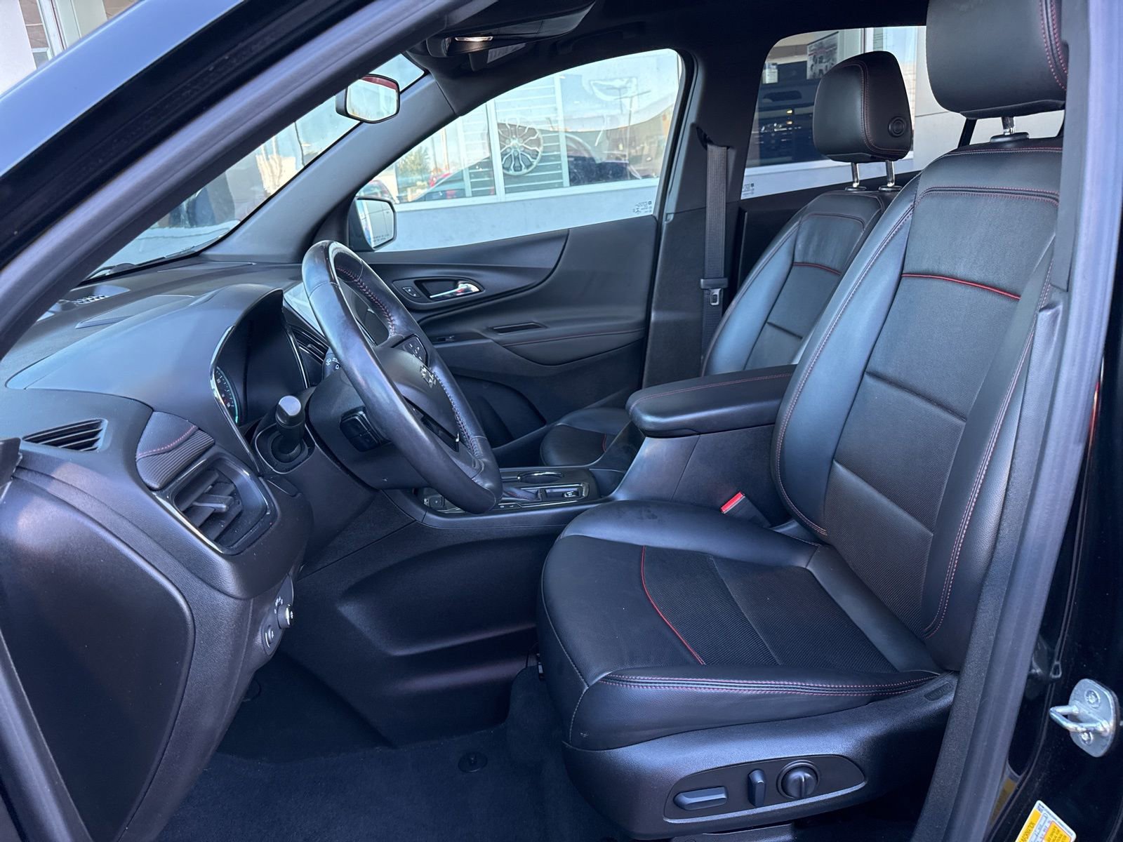 Used 2022 Chevrolet Equinox RS w/ RS Leather Package image 20