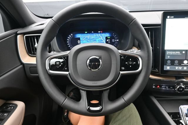 New 2026 Volvo XC60 T8 Plus w/ Climate Package PRO AWD/4WD image 25