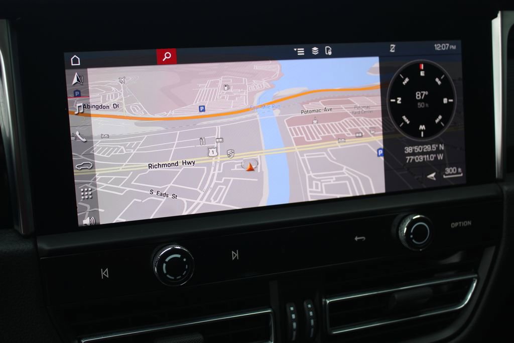 Certified 2024 Porsche Macan image 21