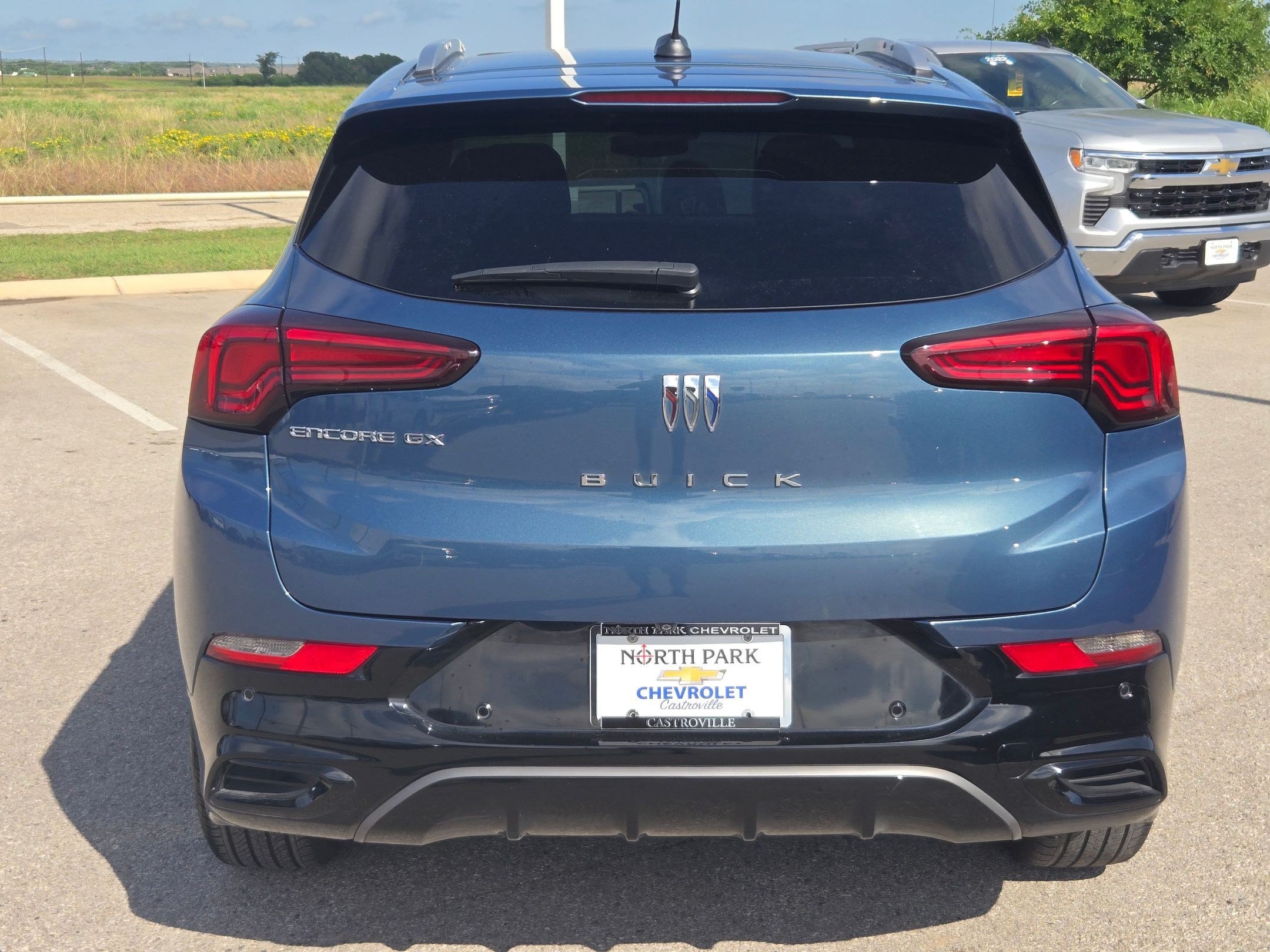 Certified 2025 Buick Encore GX Sport Touring w/ Experience Buick Package FWD image 4