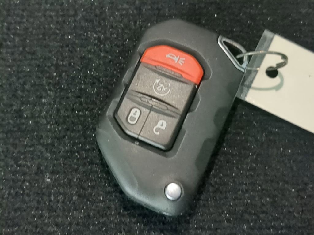 Used 2024 Jeep Wrangler Unlimited Sahara w/ Safety Group image 45