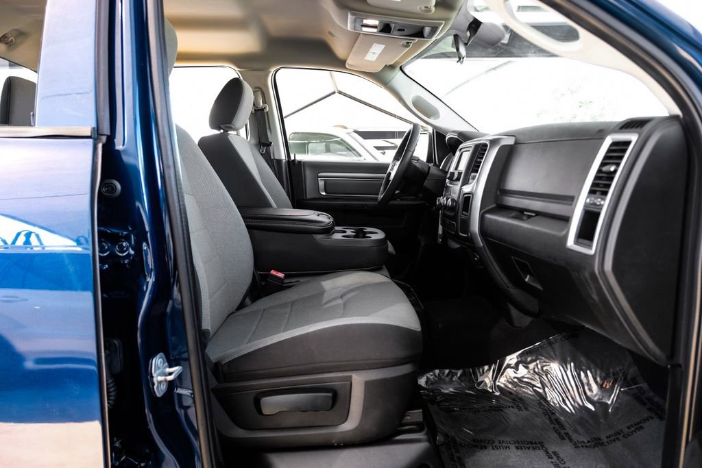 Used 2021 RAM 1500 Classic SLT image 30