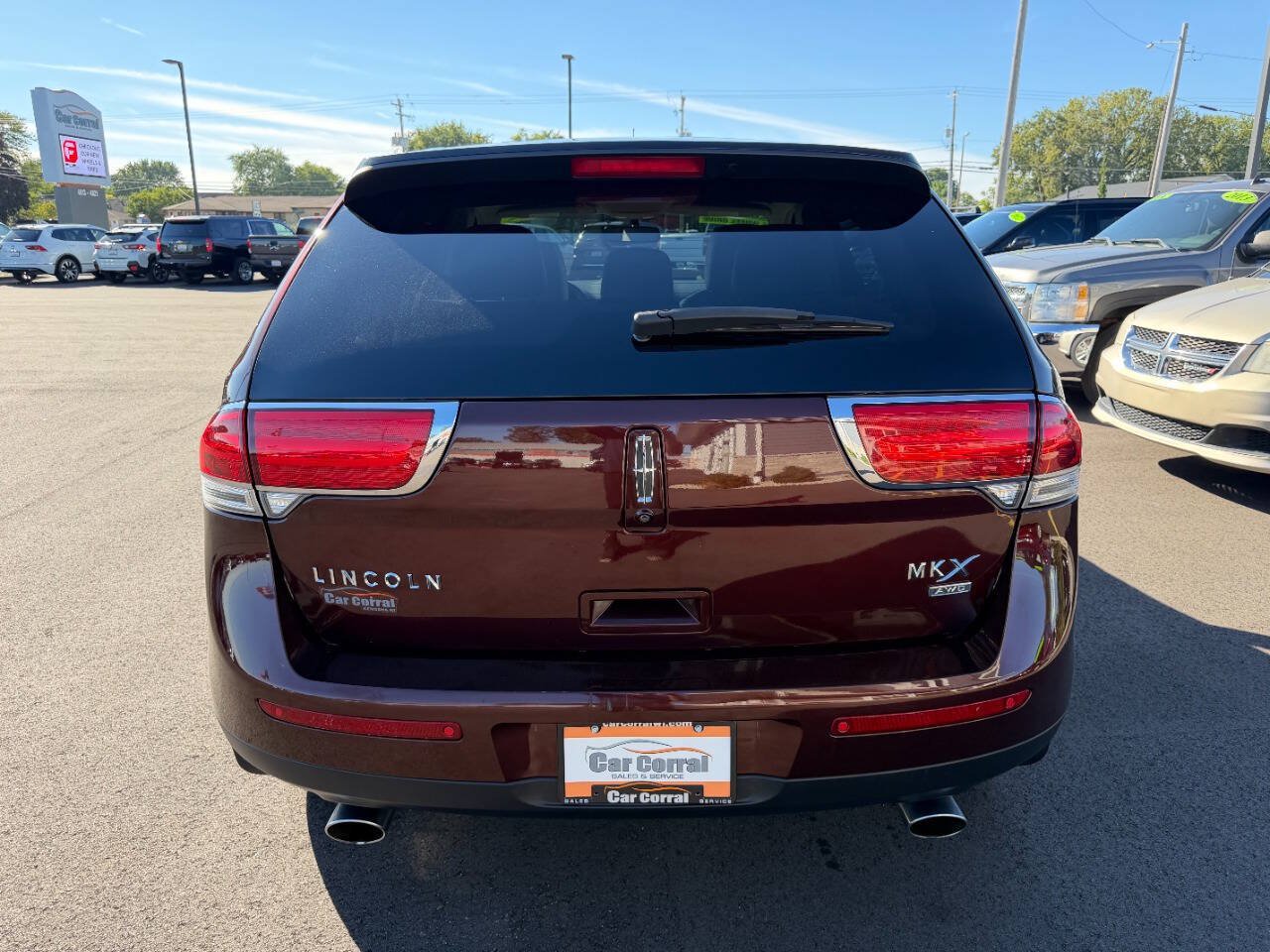 Used 2012 Lincoln MKX AWD image 4