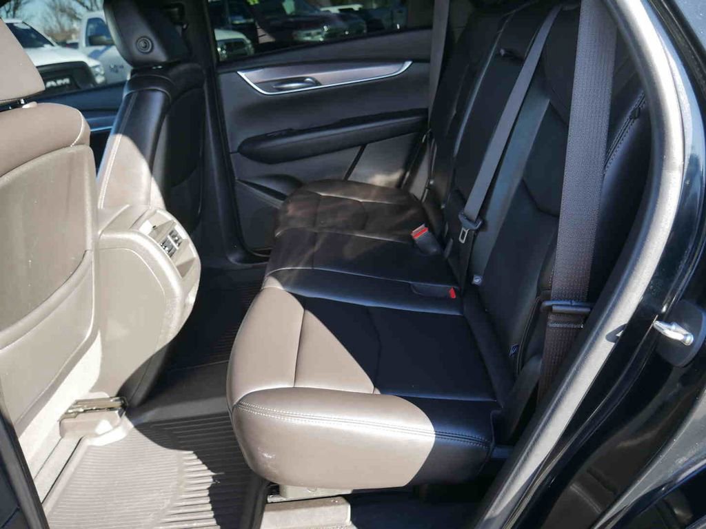 Used 2021 Cadillac XT5 Luxury image 16