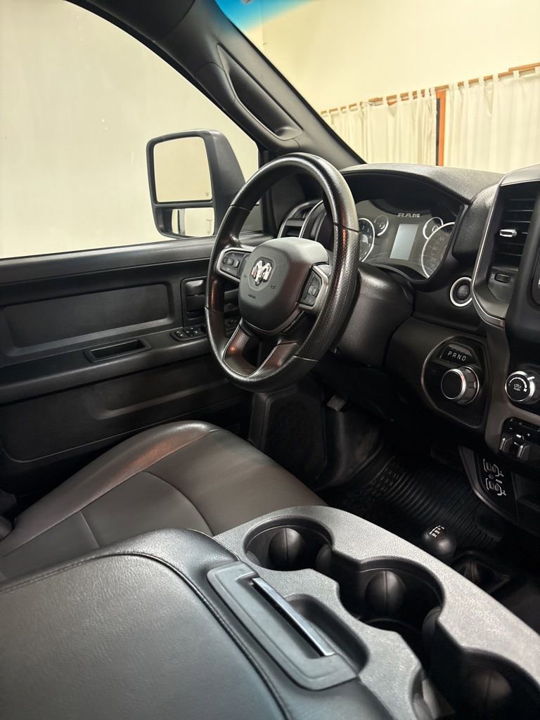 Used 2024 RAM 2500 Tradesman w/ Chrome Appearance Group AWD/4WD image 25