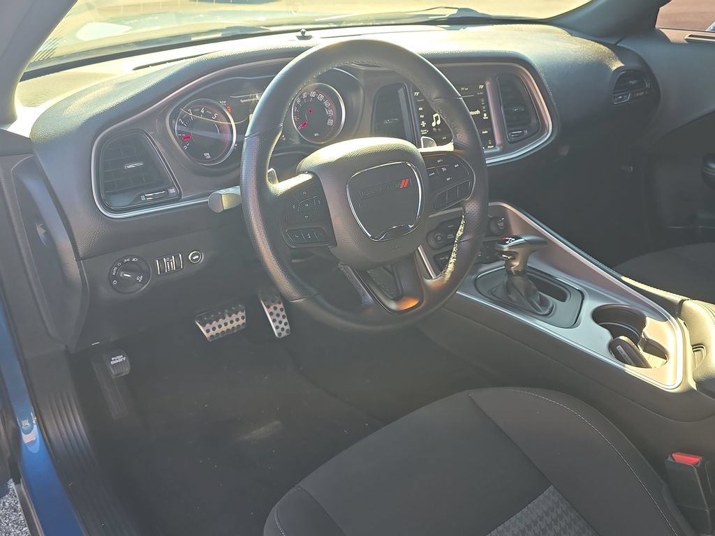 Used 2022 Dodge Challenger R/T Scat Pack RWD image 23