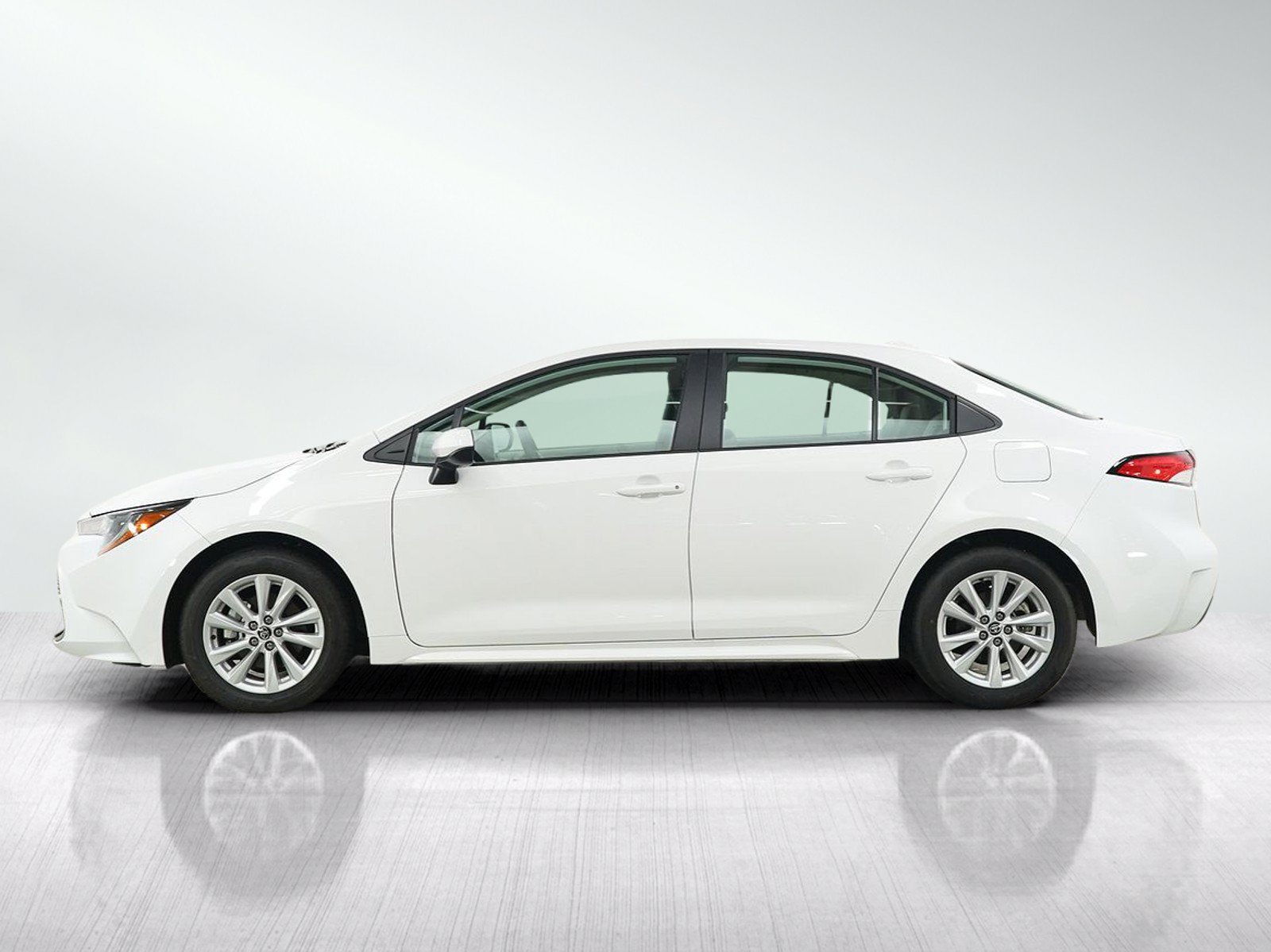 Used 2026 Toyota Corolla LE w/ LE Premium Package FWD image 2