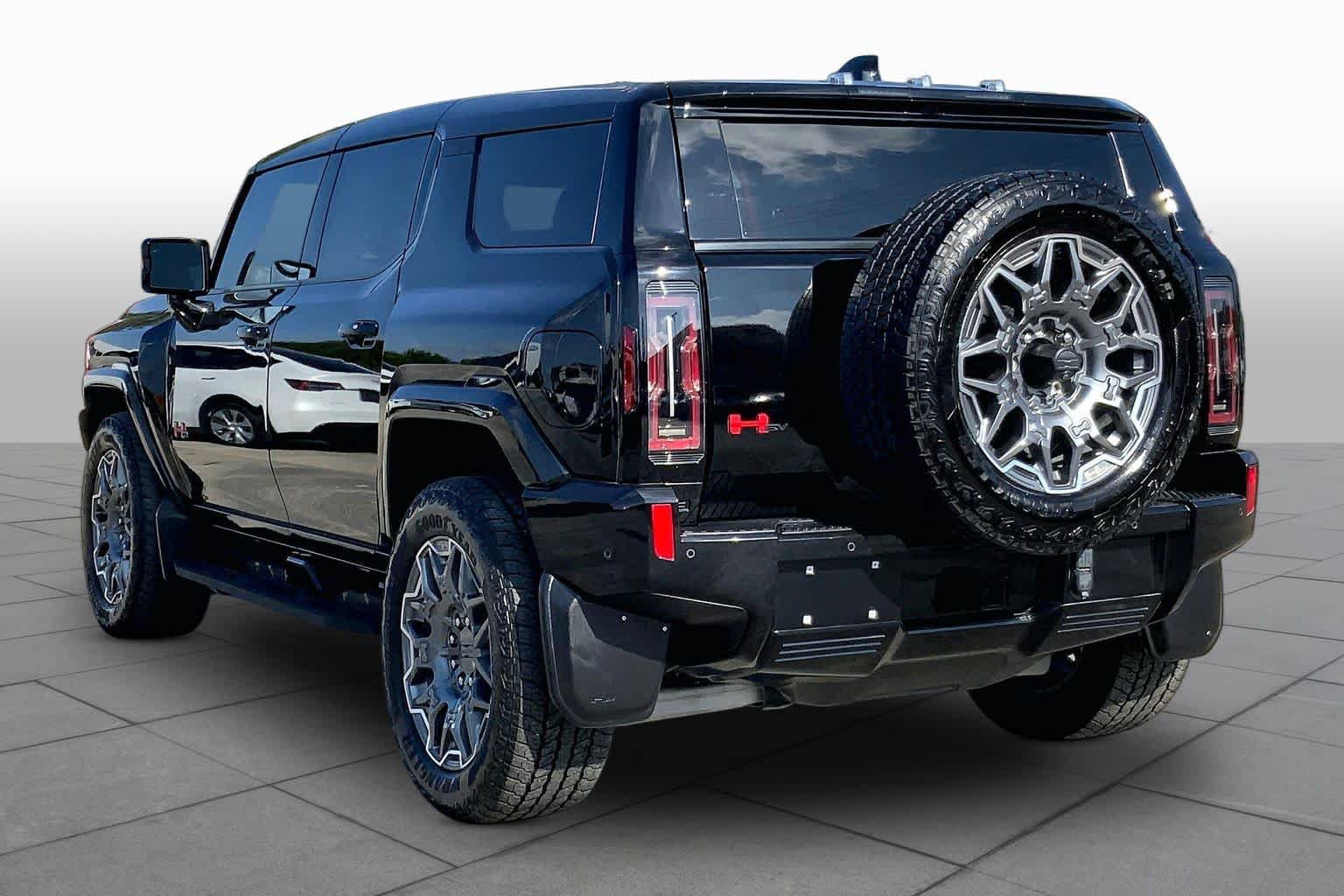 Used 2024 GMC Hummer EV 3X w/ LPO, Illumination Package AWD/4WD image 11