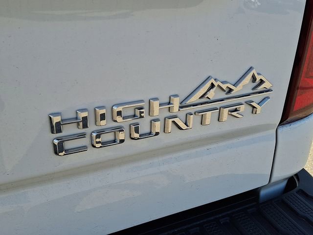 Used 2023 Chevrolet Silverado 2500 High Country image 25