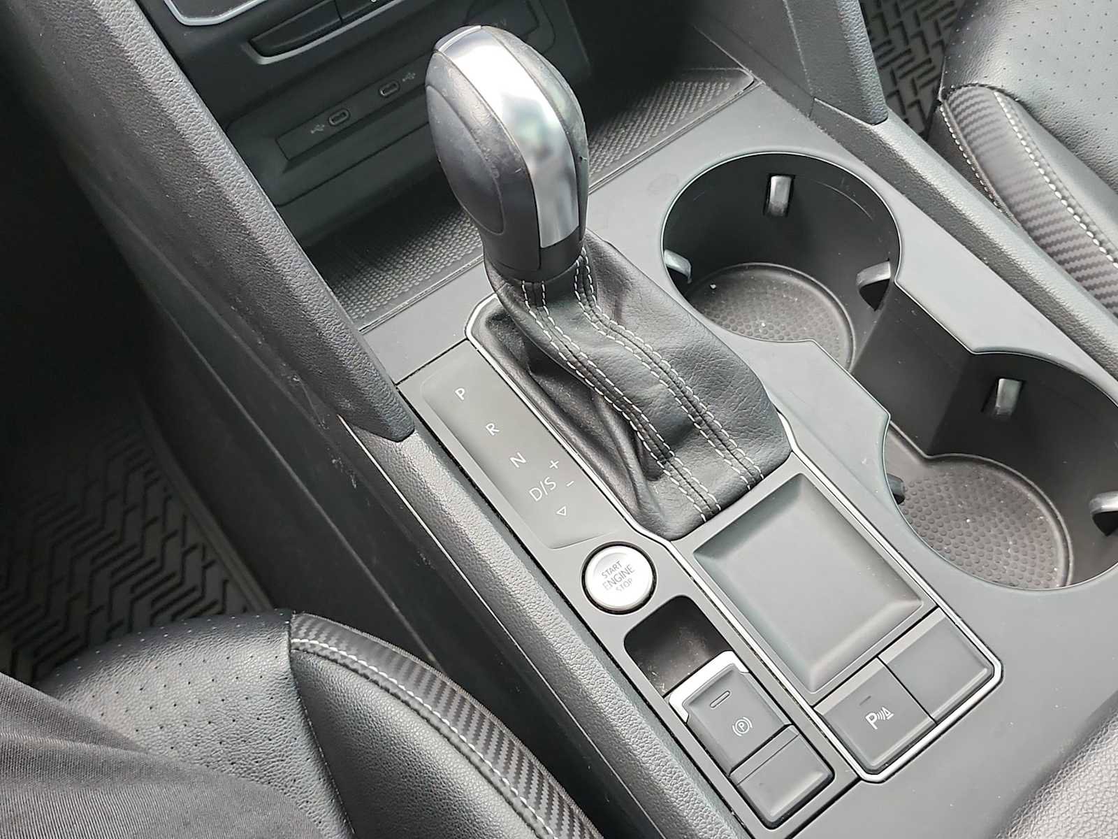 Used 2021 Volkswagen Atlas Cross Sport SE image 20