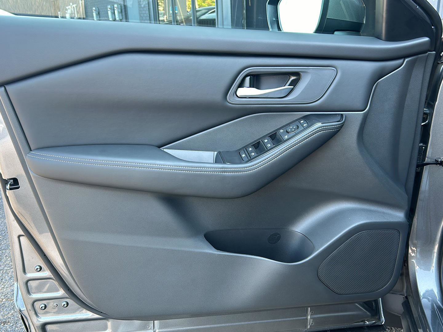 New 2026 Nissan Rogue SV image 13