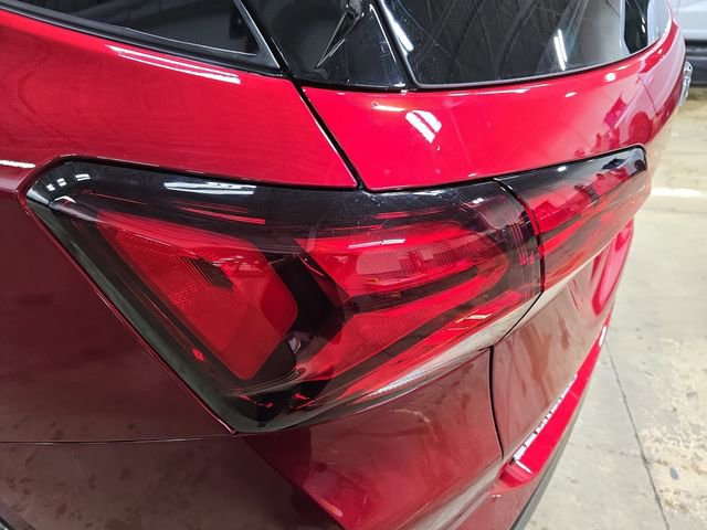 Used 2024 Chevrolet Equinox LT image 35