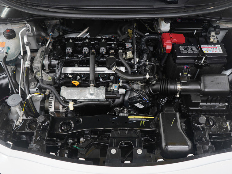 Used 2024 Nissan Versa S w/ Trunk Package image 30