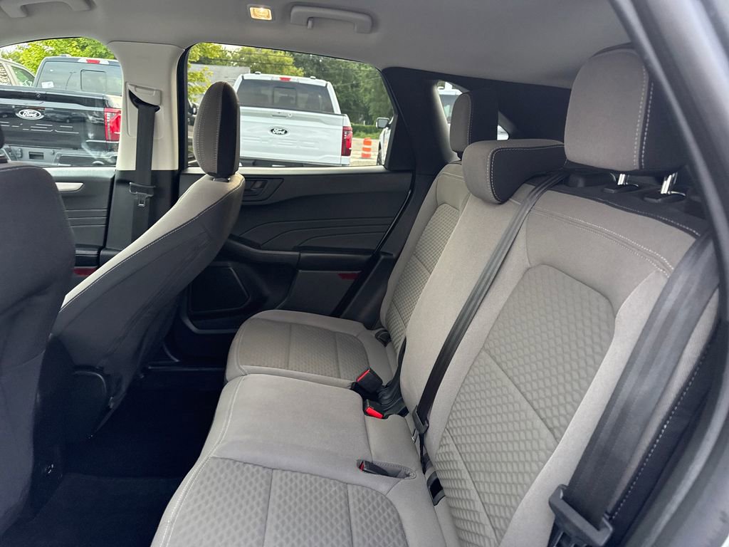 Used 2022 Ford Escape SE image 14