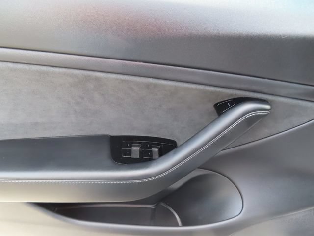 Used 2019 Tesla Model 3 Standard Range Plus RWD image 12