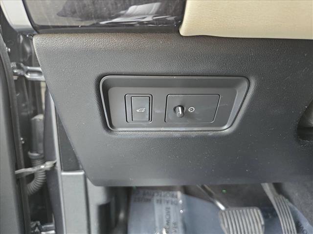 Used 2018 Land Rover Range Rover Sport HSE image 26