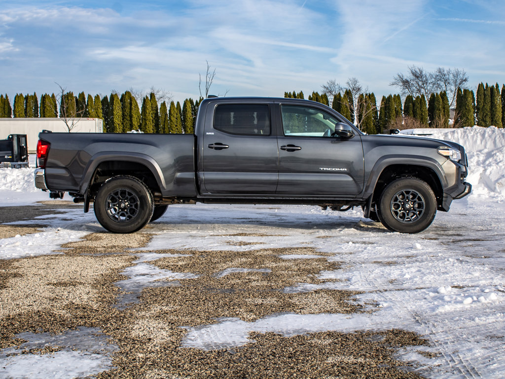 Used 2021 Toyota Tacoma SR5 image 2