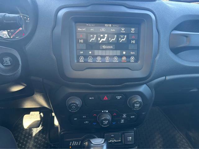 Used 2020 Jeep Renegade Trailhawk w/ Cold Weather Group image 21