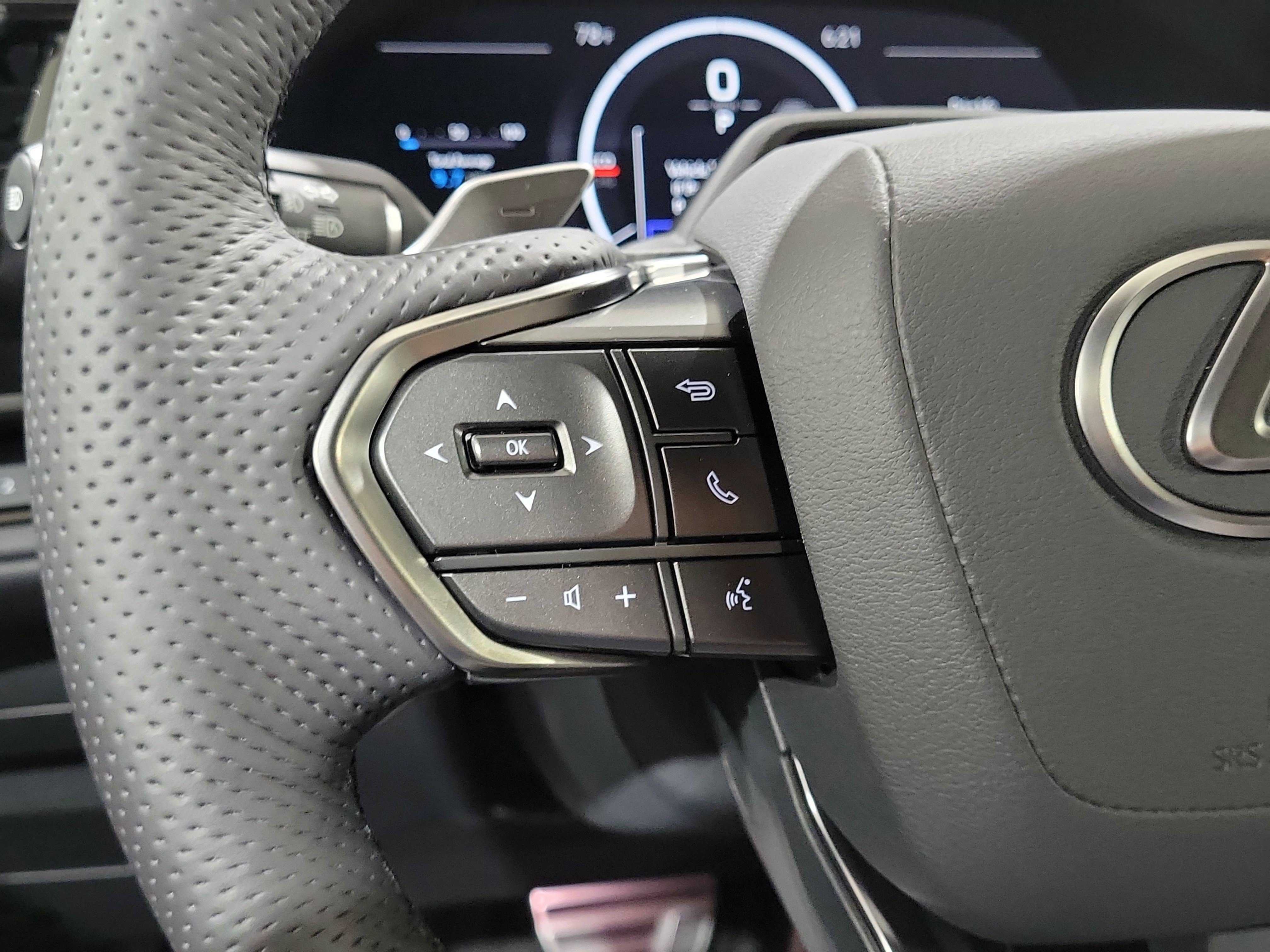 New 2026 Lexus TX 500h AWD image 15