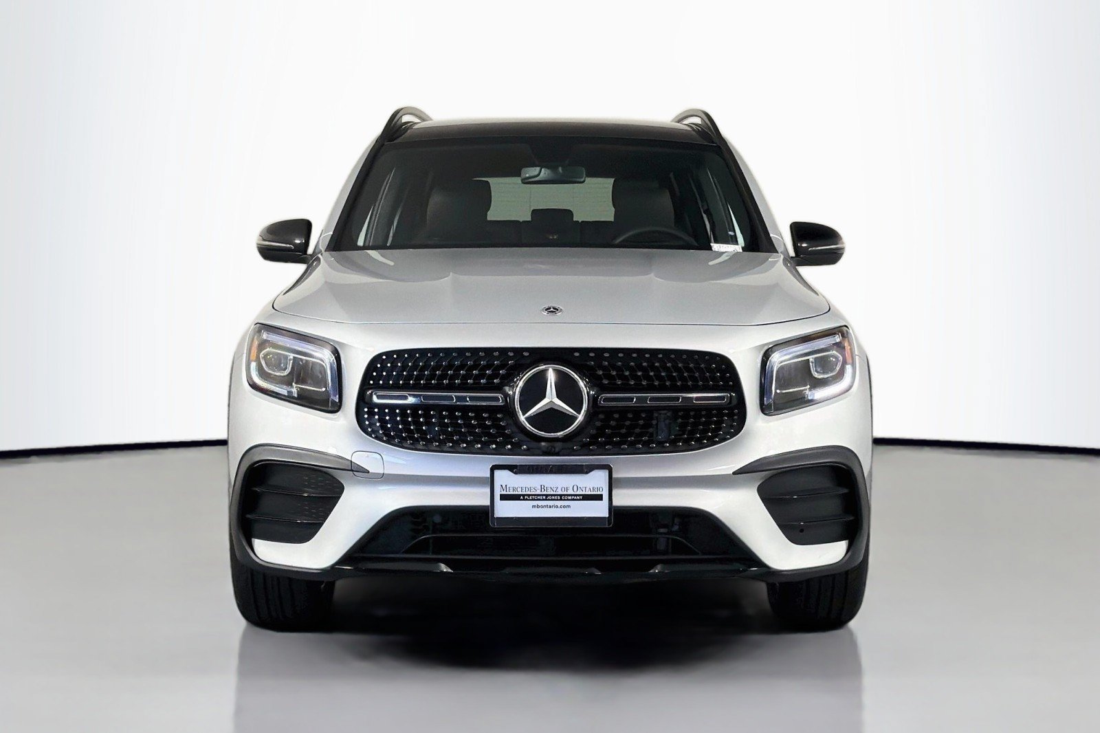 Used 2022 Mercedes-Benz GLB 250 image 2