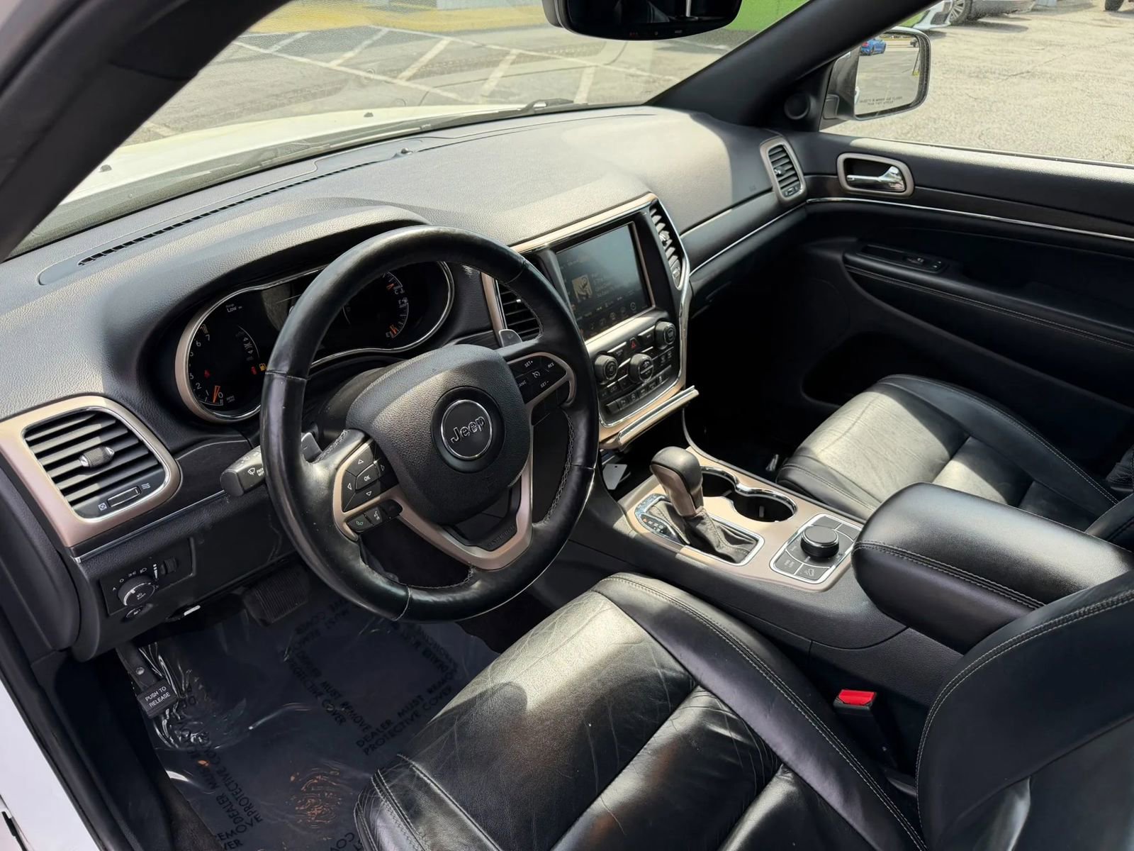 Used 2017 Jeep Grand Cherokee Limited AWD/4WD image 12