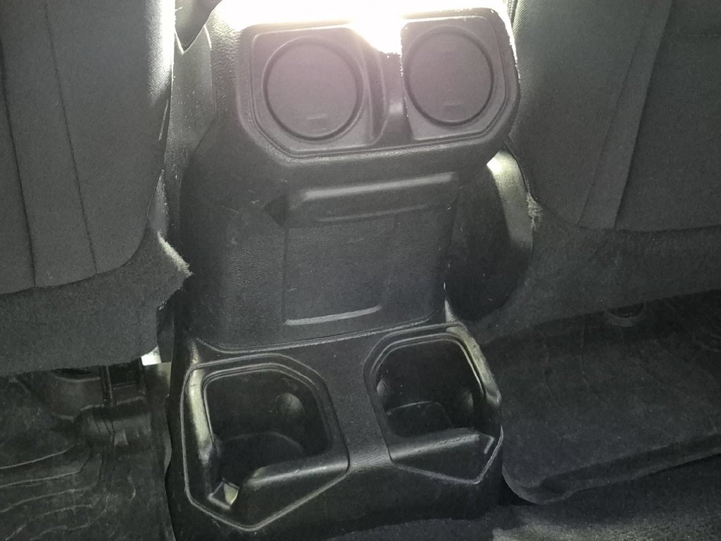 Used 2019 Jeep Wrangler Sport AWD/4WD image 18