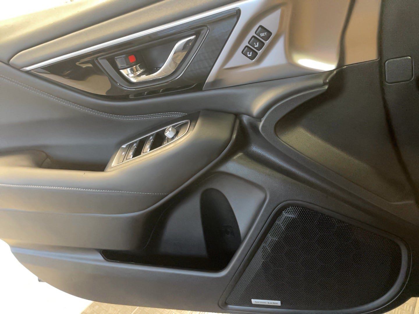 Used 2025 Subaru Legacy Limited AWD/4WD image 9