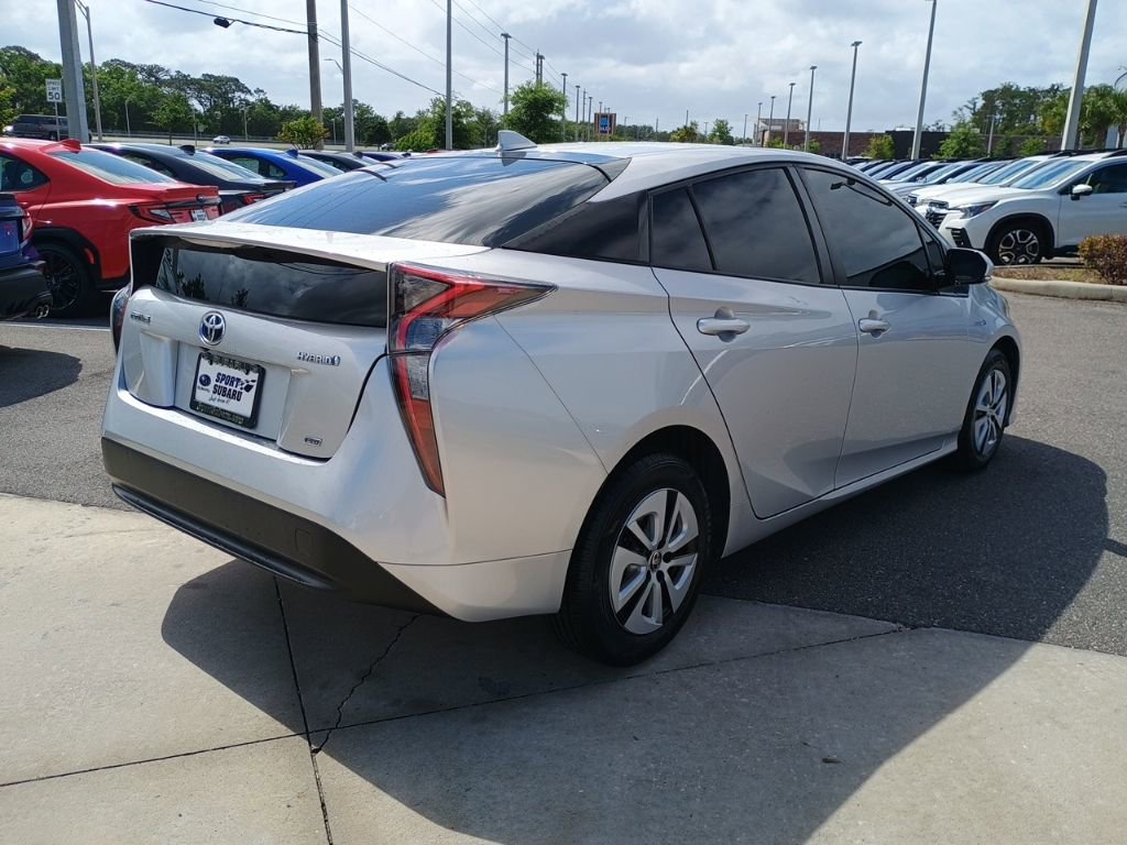Used 2018 Toyota Prius Two FWD image 5