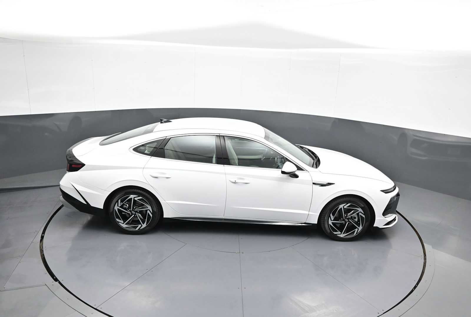 New 2026 Hyundai Sonata SEL FWD image 35