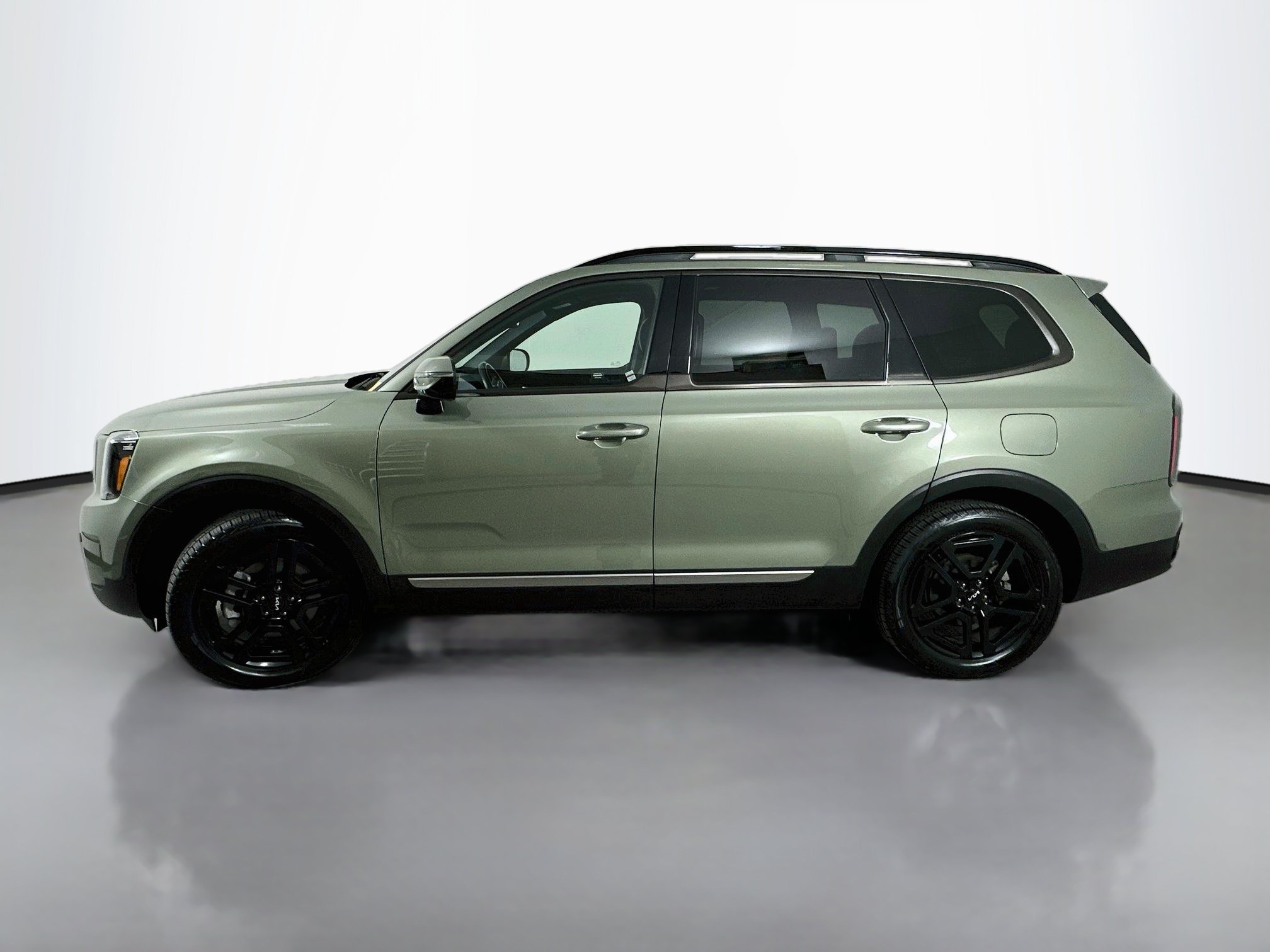 Used 2023 Kia Telluride SX X-Line AWD/4WD image 4