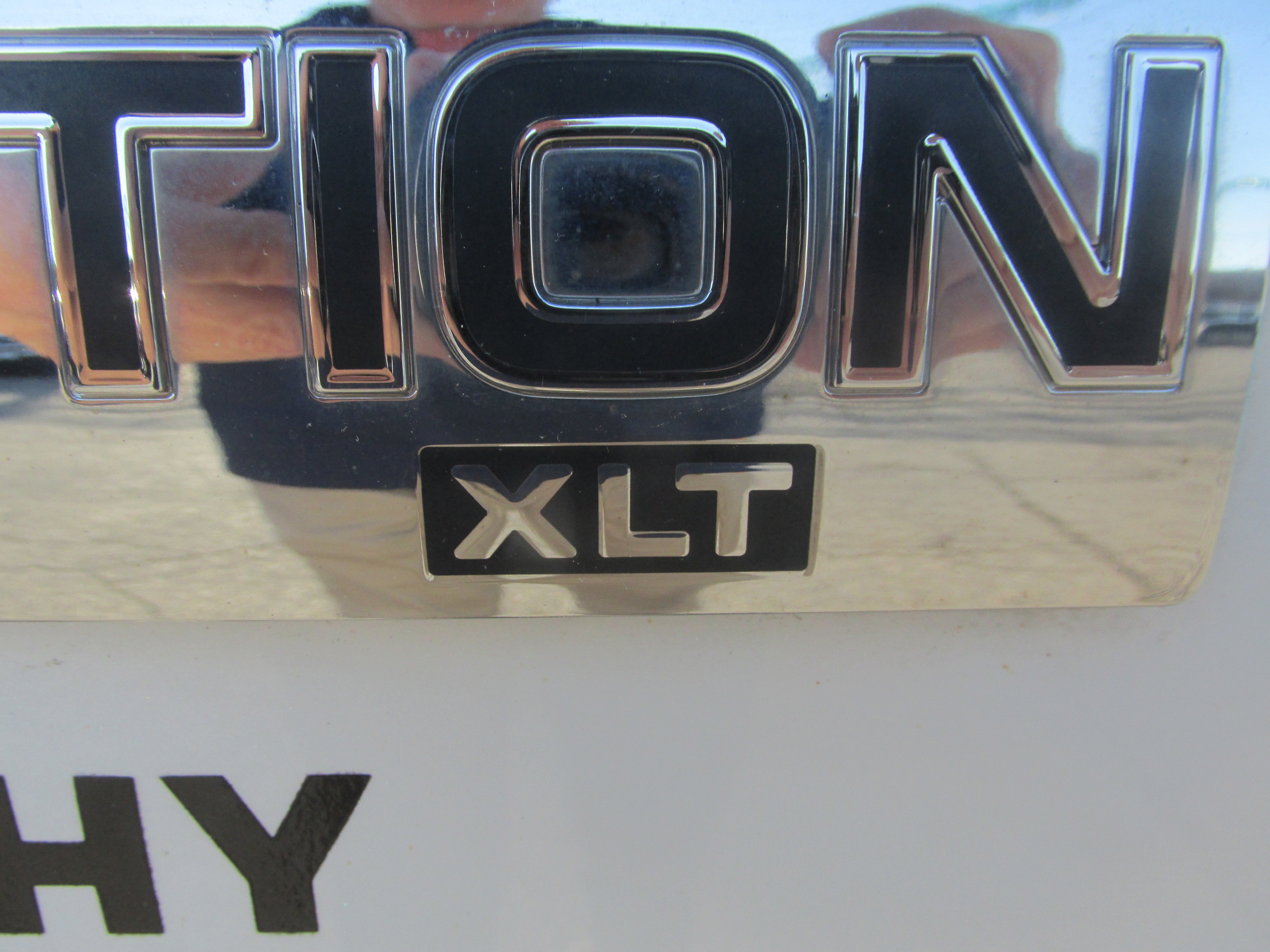 Used 2014 Ford Expedition XLT w/ Equipment Group 202A AWD/4WD image 19