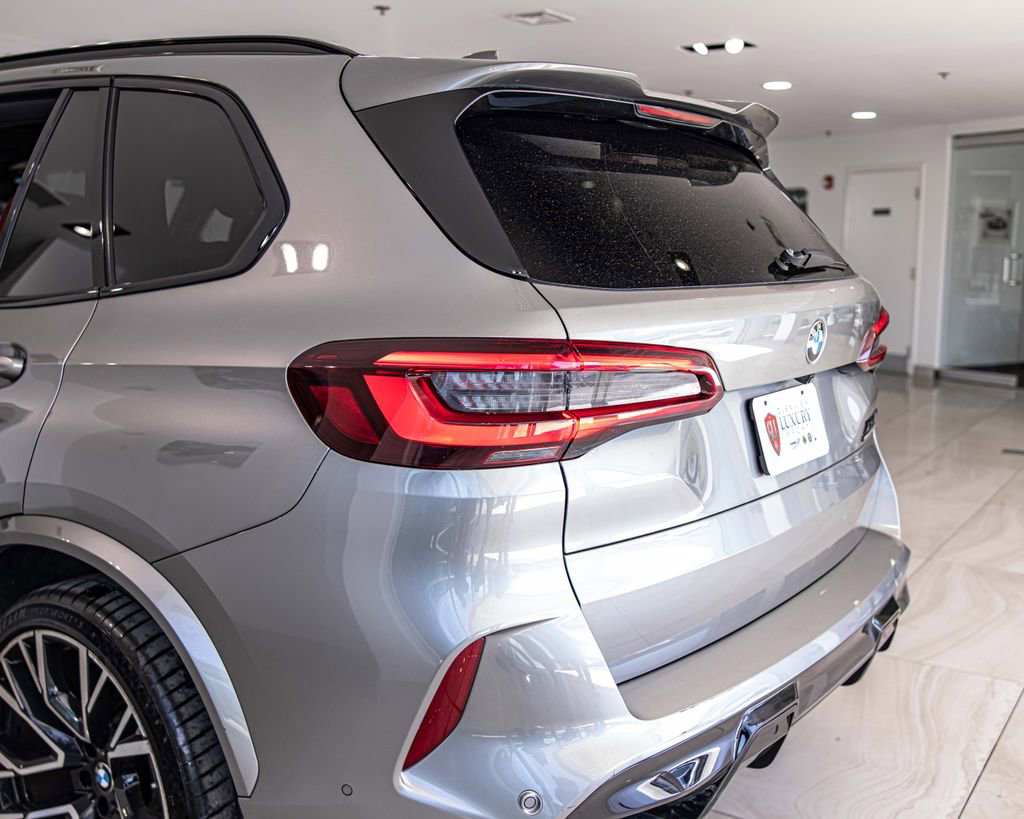 Used 2022 BMW X5 M Competition image 14
