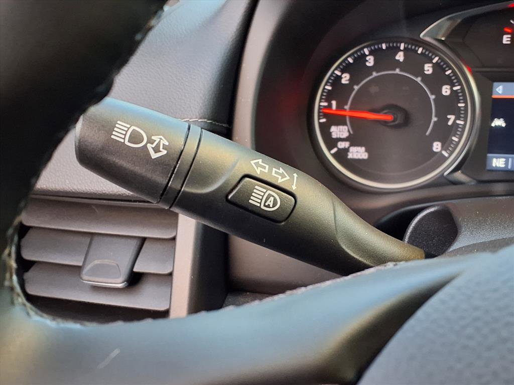 Used 2024 GMC Terrain SLT image 29