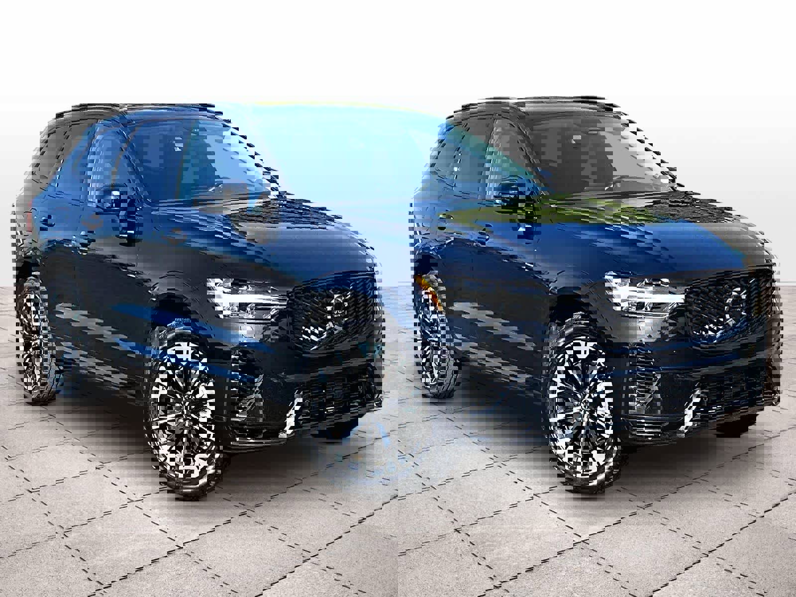 Used 2026 Volvo XC60 T8 Plus w/ Climate Package image 2