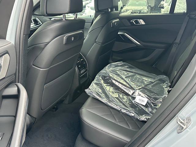 New 2026 BMW X6 xDrive40i image 5