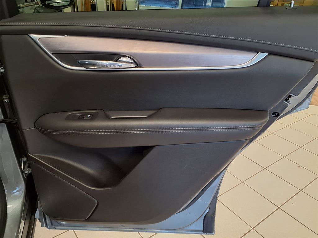 Certified 2024 Cadillac XT6 Luxury image 12