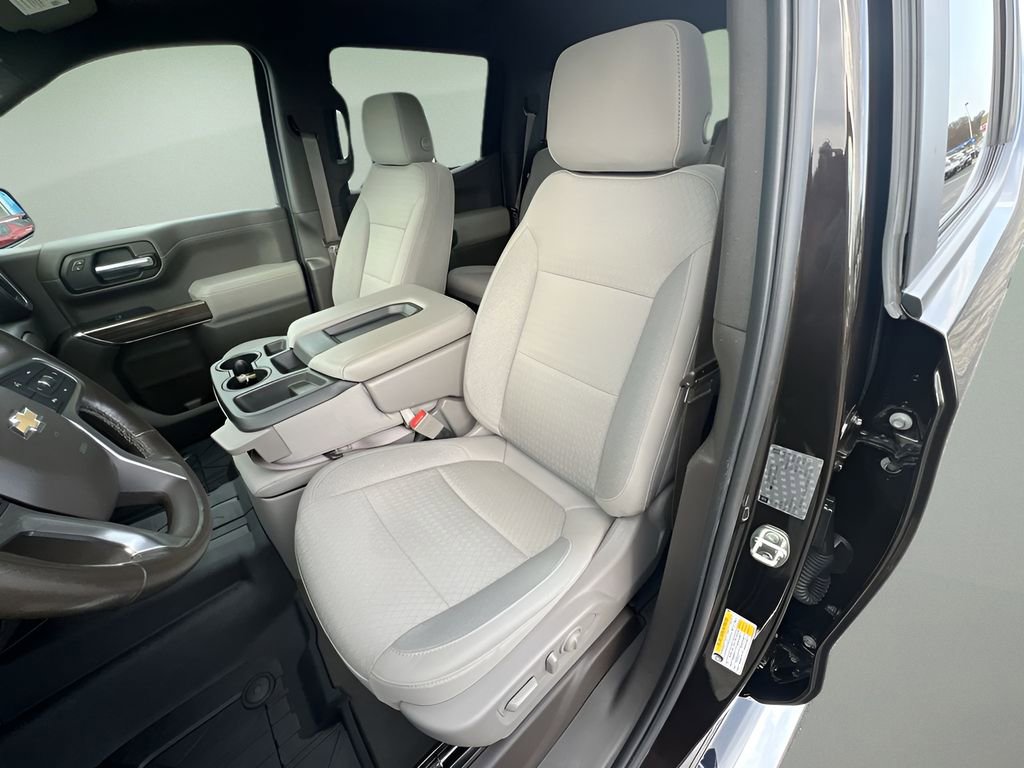 Certified 2019 Chevrolet Silverado 1500 LT w/ All-Star Edition image 18