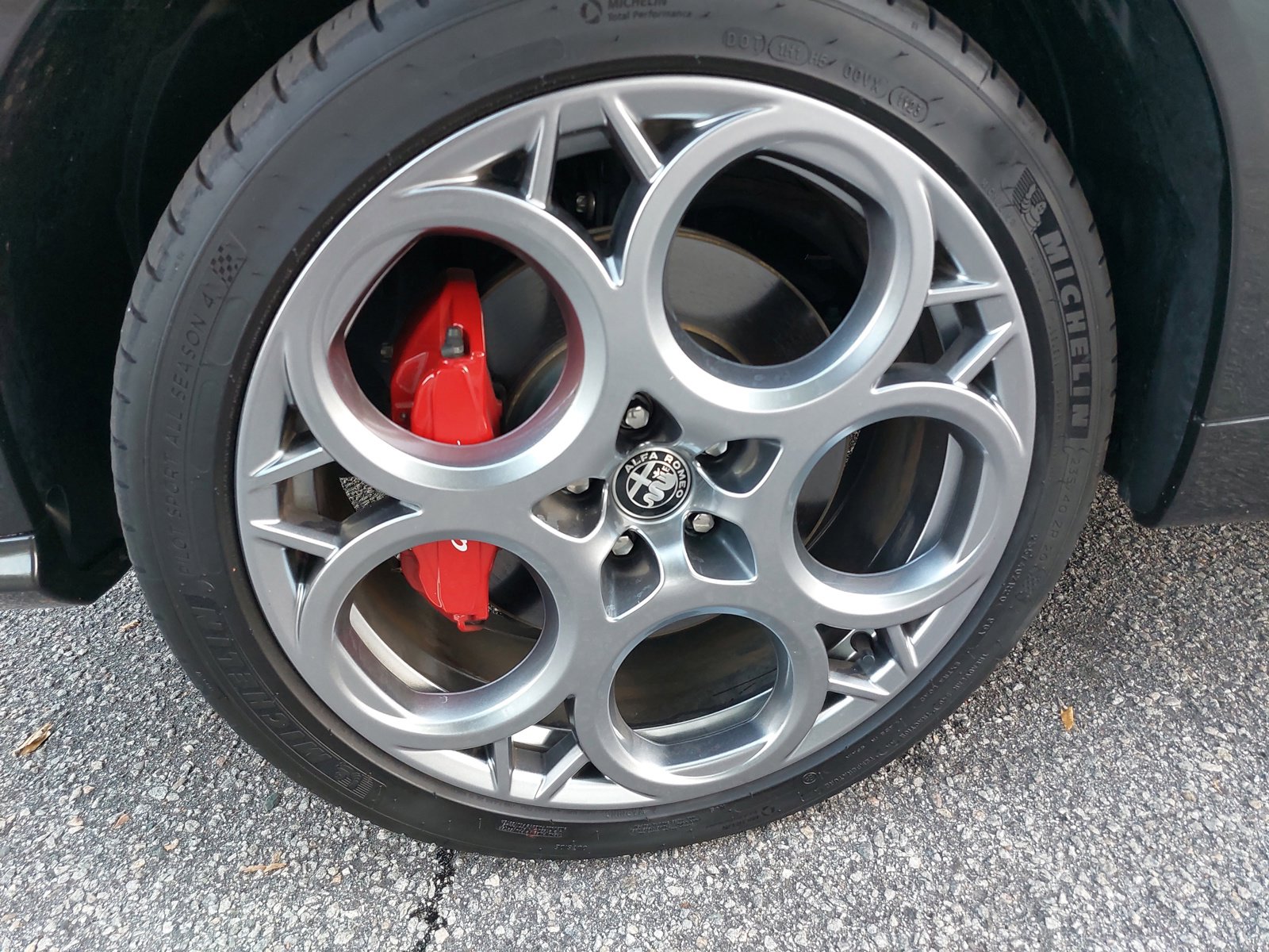 Used 2024 Alfa Romeo Tonale Veloce image 36