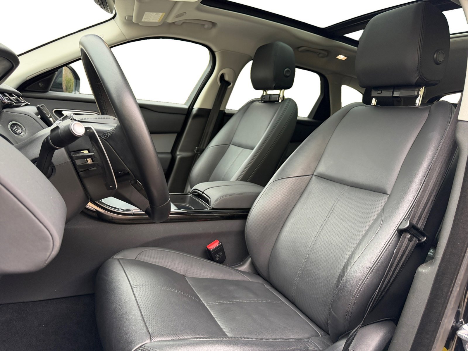 Used 2024 Land Rover Range Rover Velar S AWD/4WD image 10